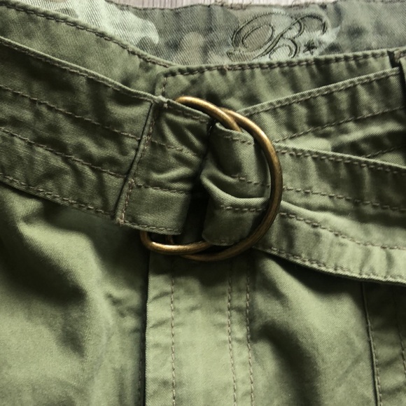 Bum Equipment woman’s shorts, front & back pockets, Size 8 - Picture 3 of 8